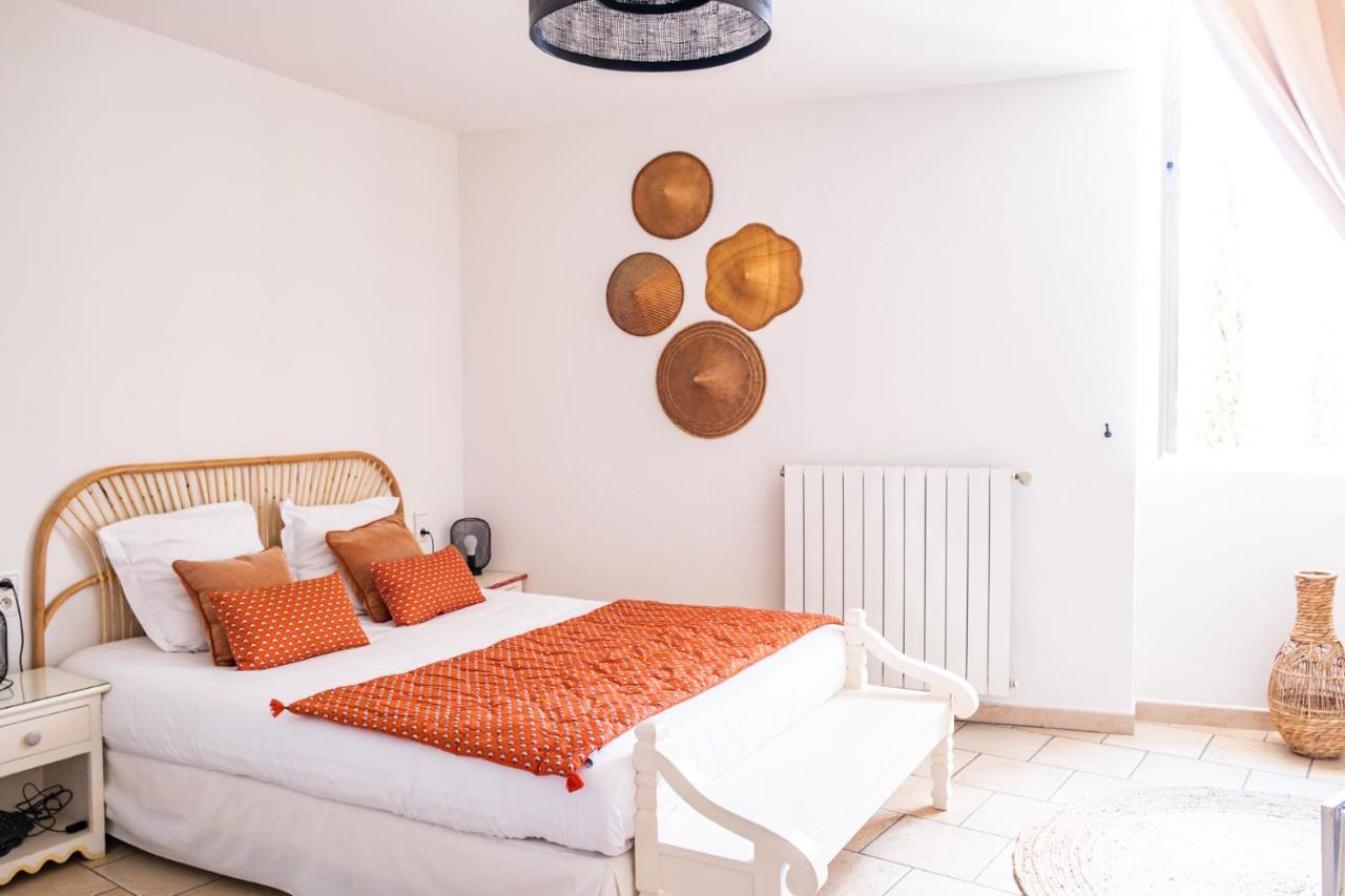 Logis Hotel Et Restaurant La Bastide Cabezac 바이즈미너부아 외부 사진