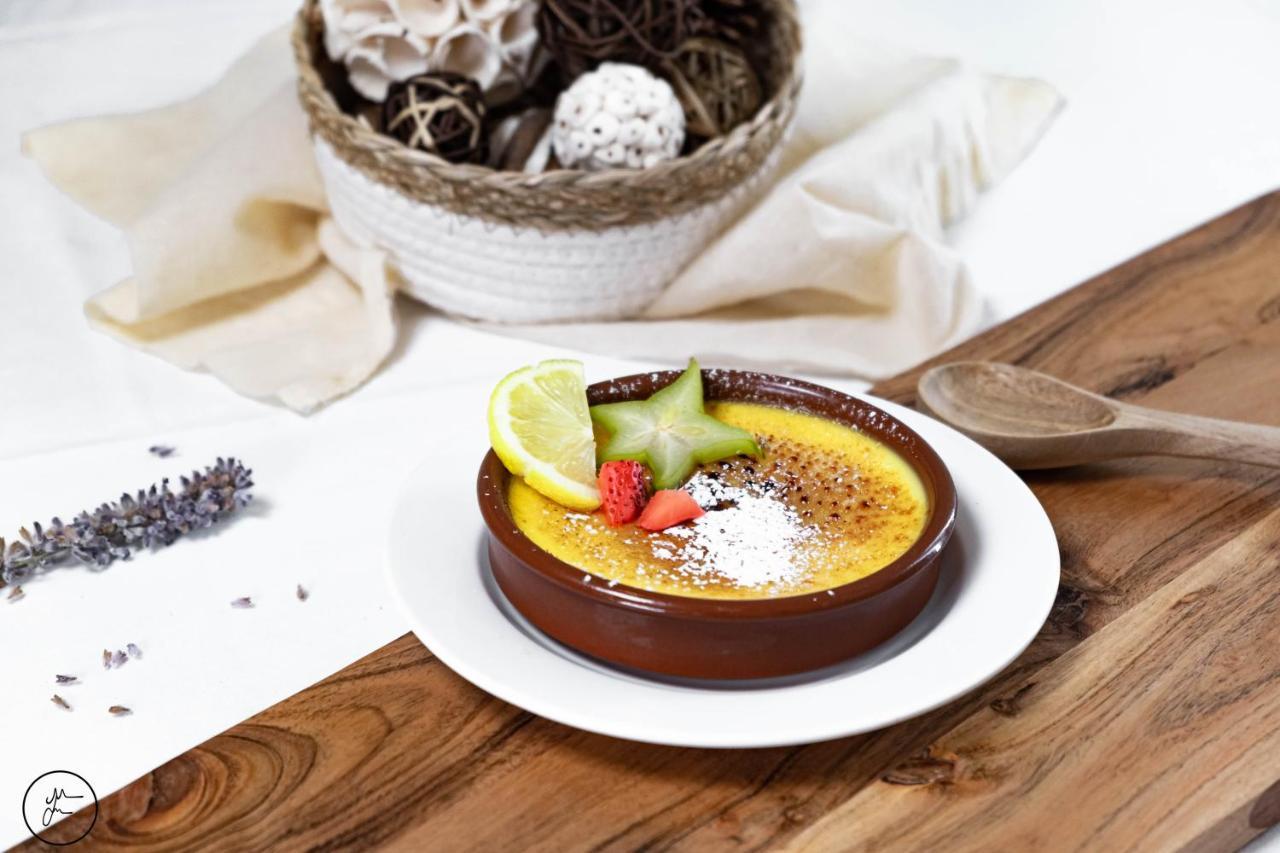 Logis Hotel Et Restaurant La Bastide Cabezac 바이즈미너부아 외부 사진