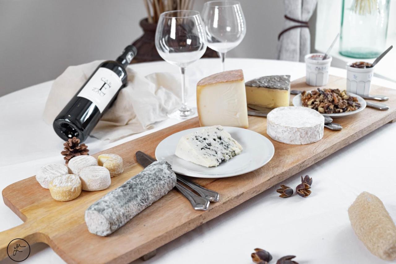 Logis Hotel Et Restaurant La Bastide Cabezac 바이즈미너부아 외부 사진