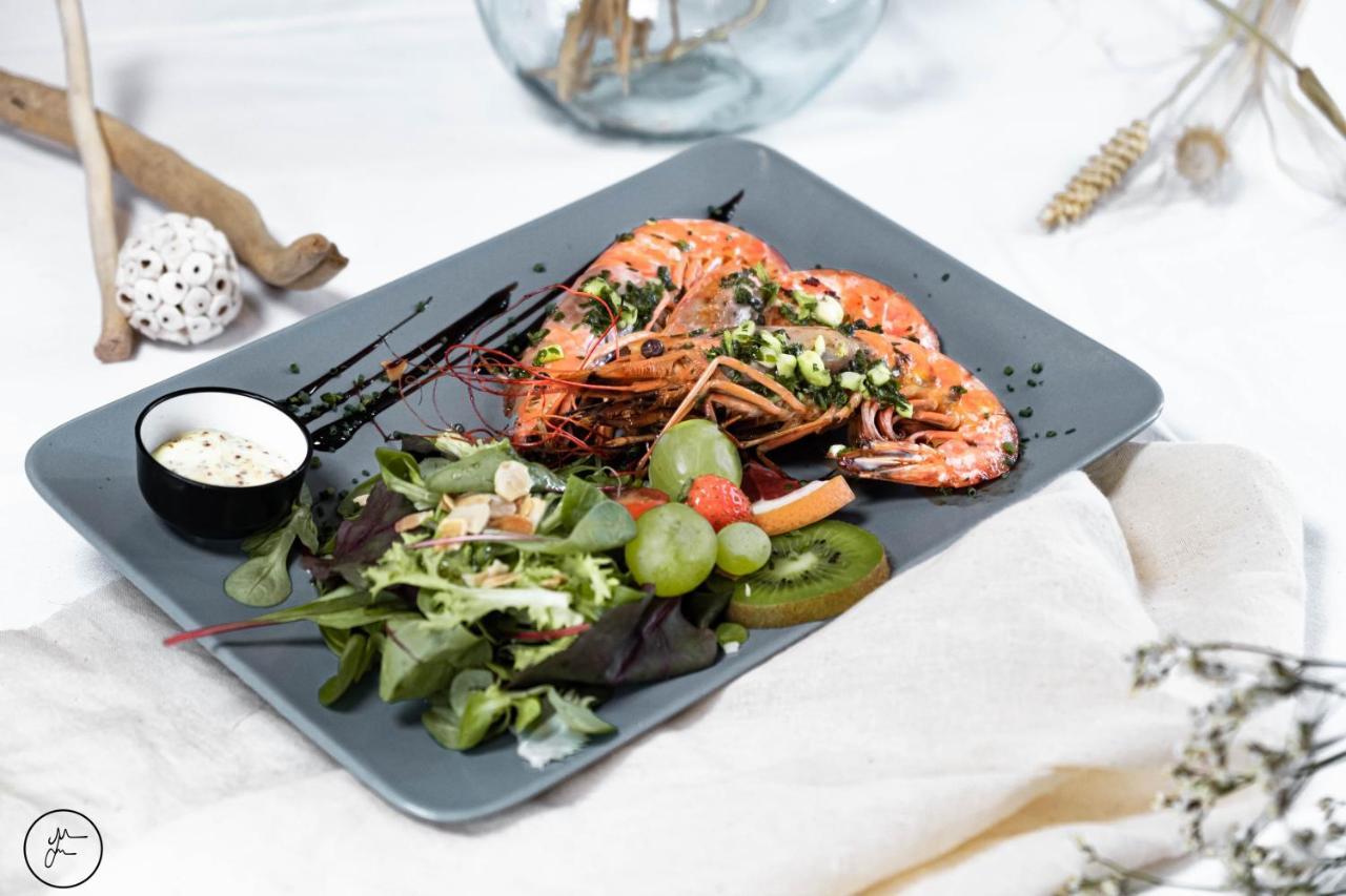 Logis Hotel Et Restaurant La Bastide Cabezac 바이즈미너부아 외부 사진