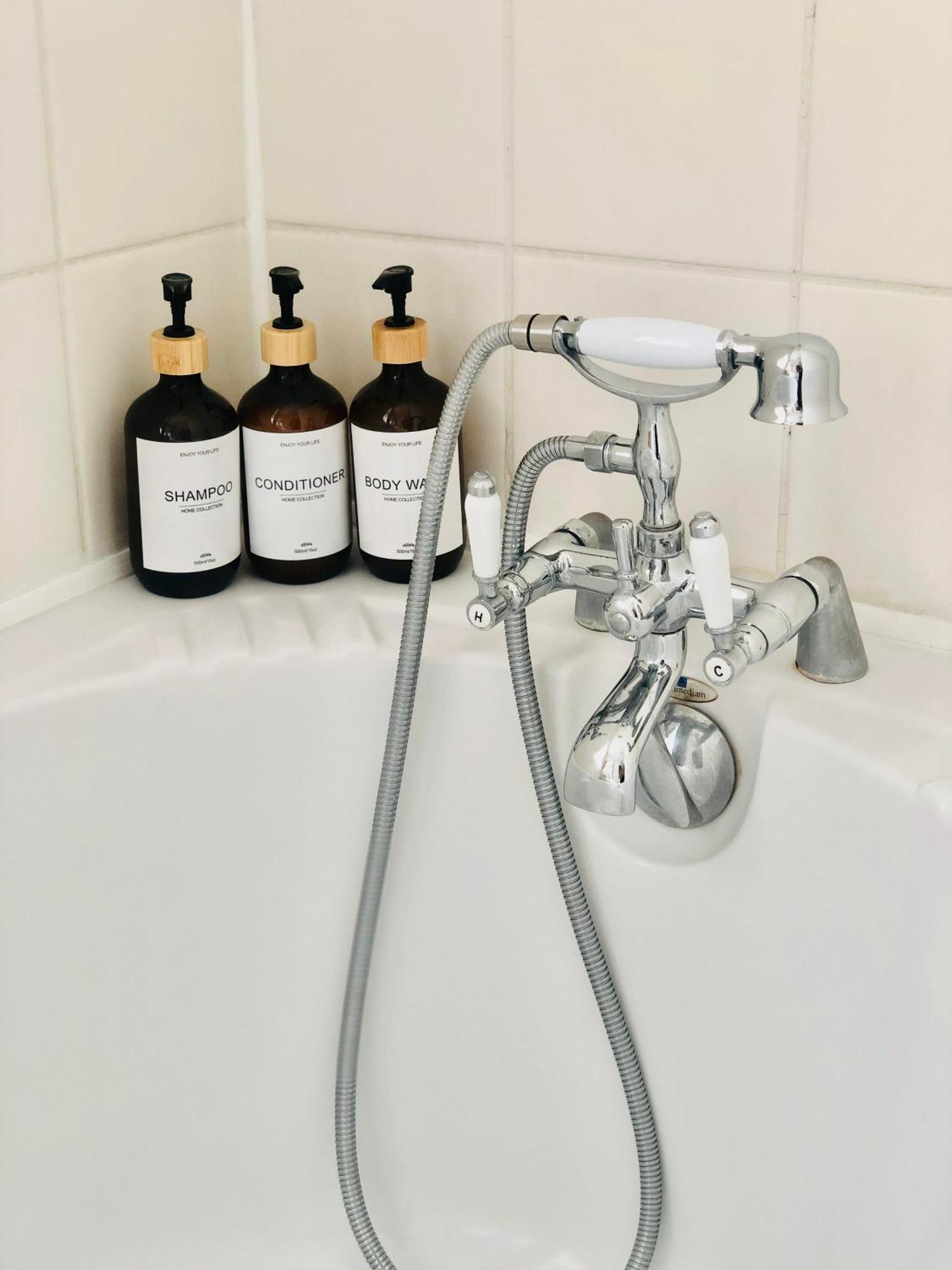 Logis Hotel Et Restaurant La Bastide Cabezac 바이즈미너부아 외부 사진