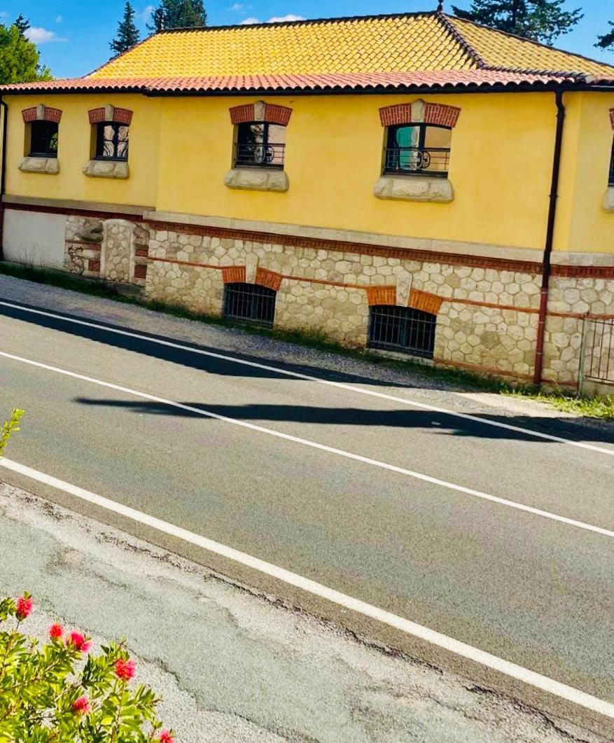Logis Hotel Et Restaurant La Bastide Cabezac 바이즈미너부아 외부 사진