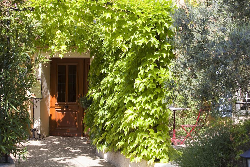 Logis Hotel Et Restaurant La Bastide Cabezac 바이즈미너부아 외부 사진